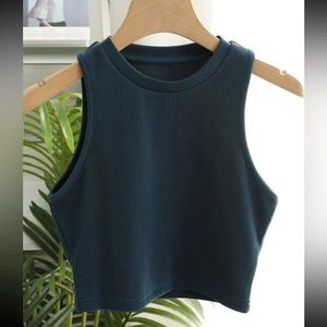NWT DAZY Solid Ribbed Knit Crop Tank Top